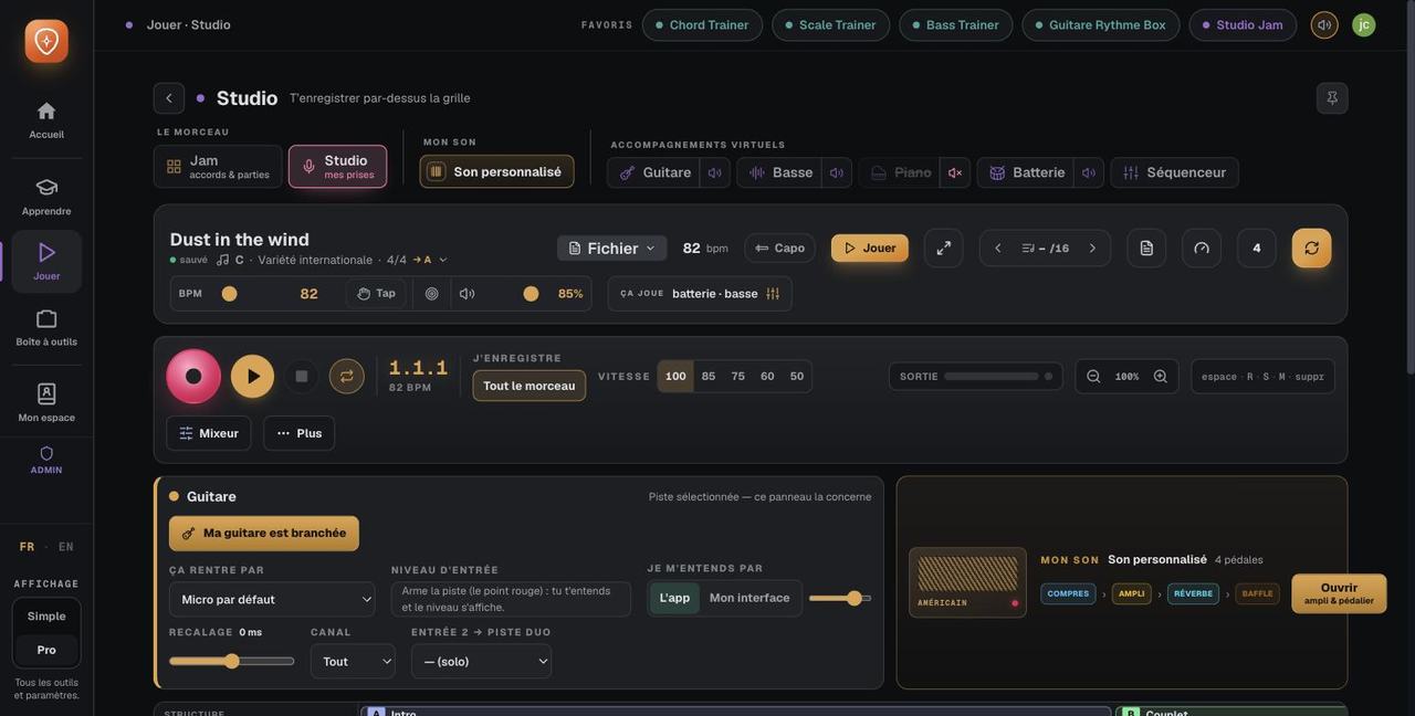 Le Studio Lab de Guitar Master : la guitare branchée, le choix de l'entrée audio, le réglage de latence et l'enregistrement par-dessus la grille